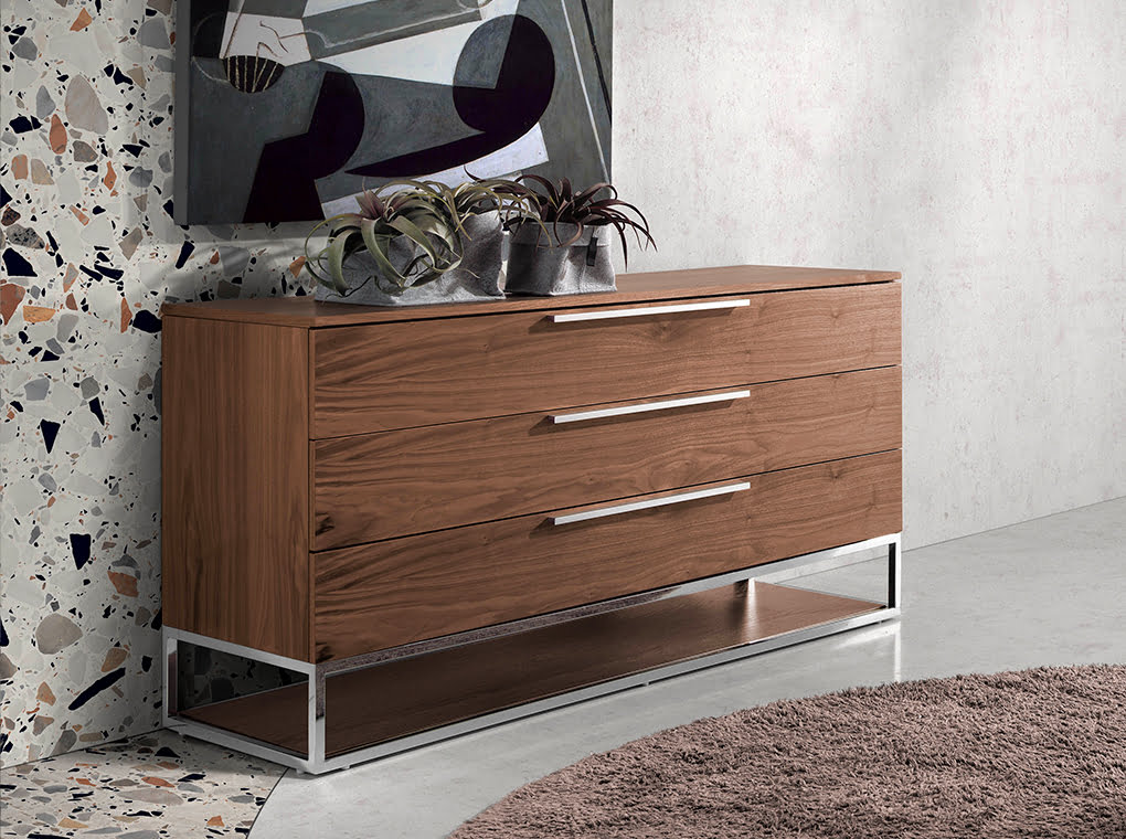 Chest of drawers in walnut wood and chrome-plated steel