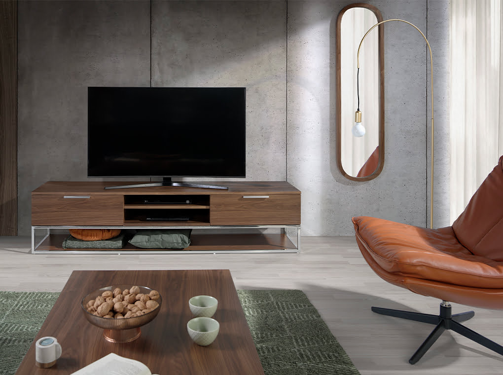 TV stand in walnut wood and chrome-plated steel