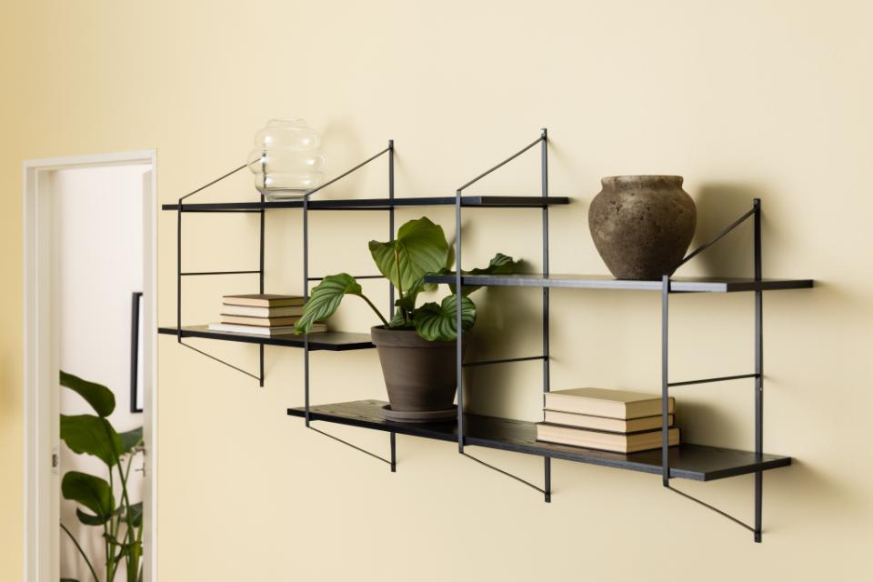 Belfast rectangular wall shelf, frame matt black powder coated steel, 4 shelves ash black rough melamine, with asymmetrical detail, 191x25,5x79 cm